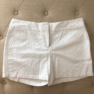 New Vineyard Vines white eyelet shorts